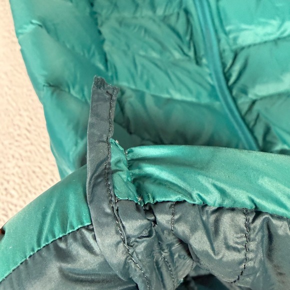 Eddie Bauer Vest Womens Medium Green Full Zip Down Puffer 650 Outdoor Winter - Picture 3 of 9